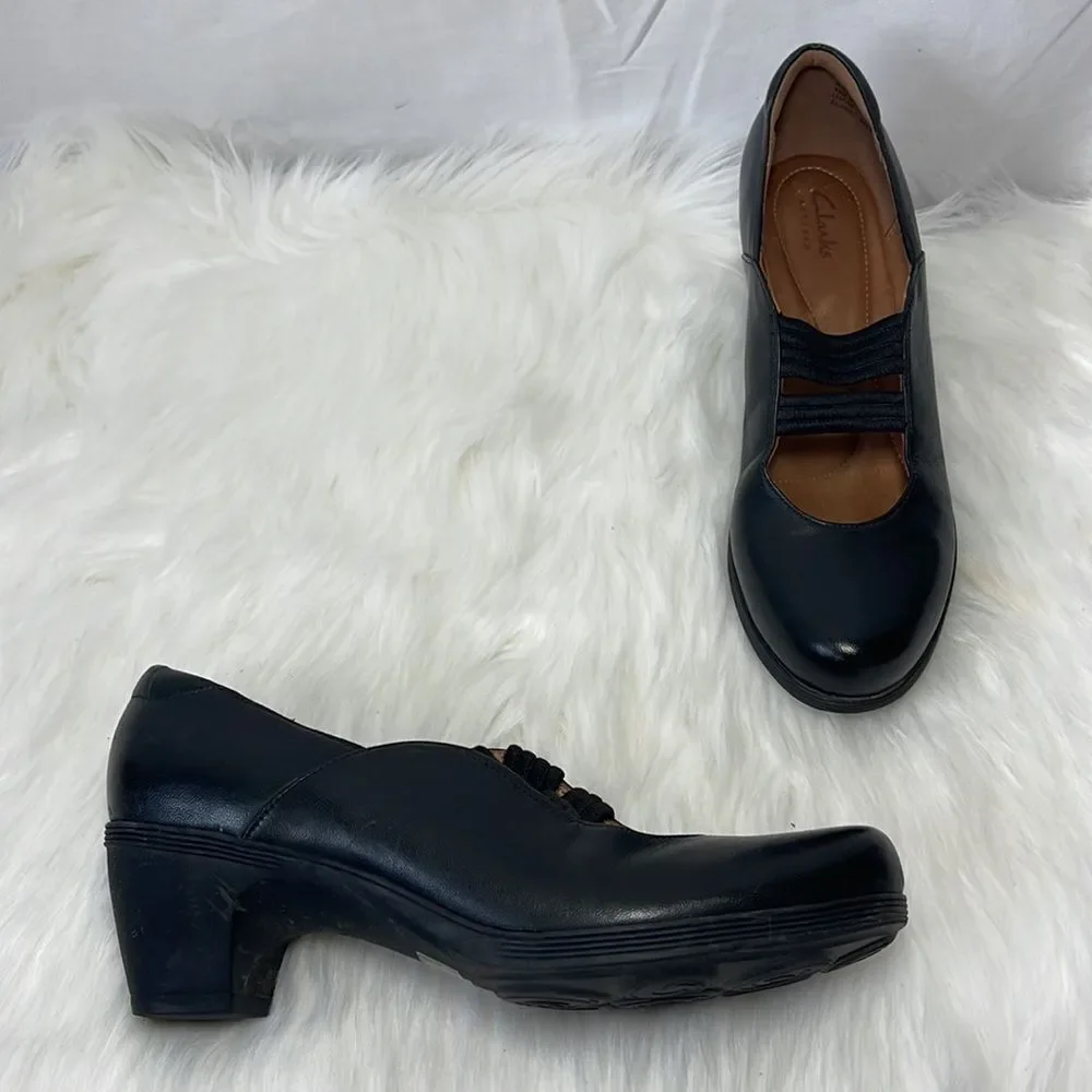 Clarks Black Leather Heels Sz‎ 9.5